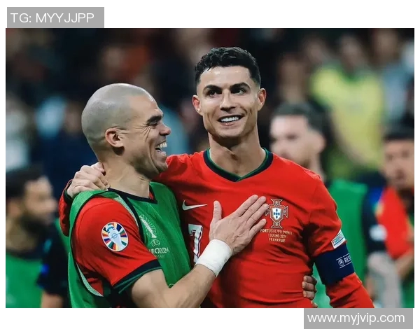 中国足球球星曾与C罗同场竞技的辉煌瞬间与背后故事