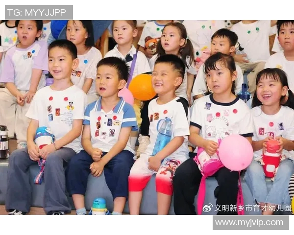 当足球巨星的萌娃闪亮登场 绿茵场外的童真与荣耀传承 当足球巨星的萌娃闪亮登场 绿茵场外的童真与荣耀传承